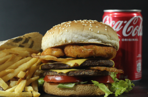 COMBO ONION 1 Onion Bacon Burguer, 1 ADC Fritas e 1 Coca 22...
